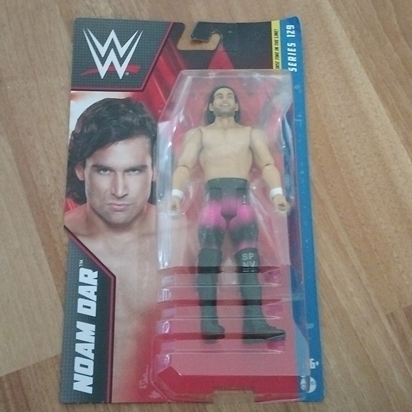 WWE Wrestlers Action Figures Set of 8 Basic + NXTs, Guys + Gals set - Picture 3 of 11